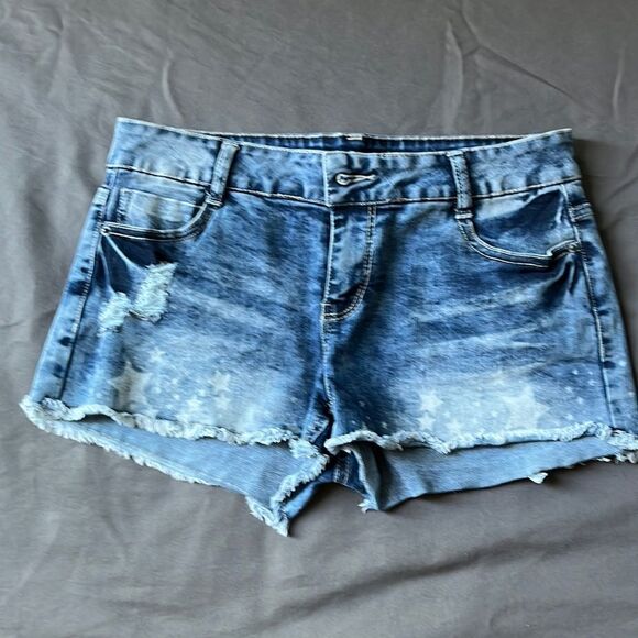 Vanillastar shortie jean shorts. Size 5 - Picture 1 of 4